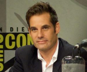 Adrian Pasdar