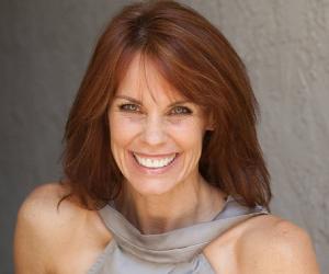 Alexandra Paul