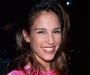 Amy Jo Johnson