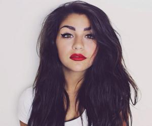 Andrea Russett