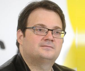 Brandon Sanderson