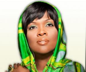 CeCe Winans