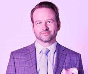 Dallas Roberts