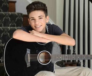 Daniel Skye