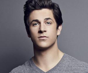 David Henrie