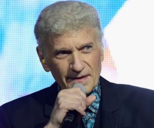 Dennis DeYoung