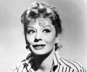 Gwen Verdon Biography, Birthday. Awards & Facts About Gwen Verdon