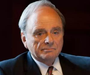 Harris Yulin