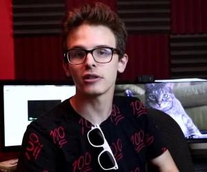 Ian Carter (iDubbbz)