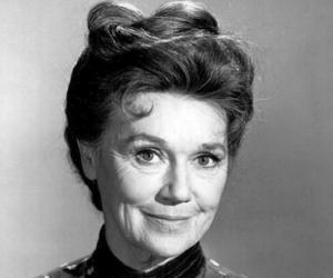 Jeanette Nolan