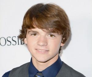 Joel Courtney