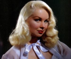 Joi Lansing