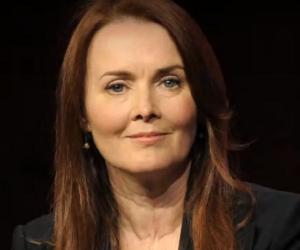 Laura Innes Biography, Birthday. Awards & Facts About Laura Innes