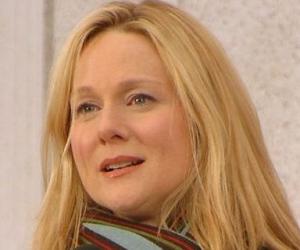 Laura Linney