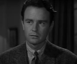 Lew Ayres