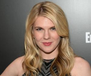 Lily Rabe