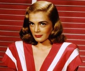 Lizabeth Scott