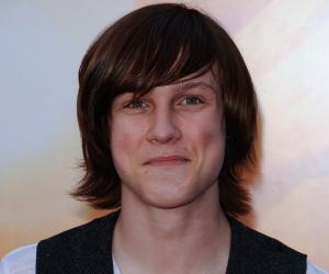 Logan Miller