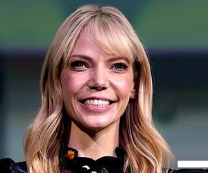 Riki Lindhome