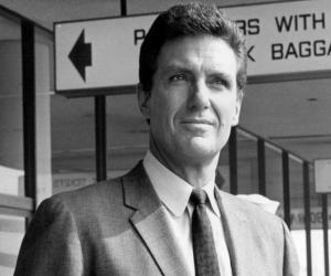 Robert Stack