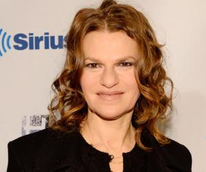 Sandra Bernhard