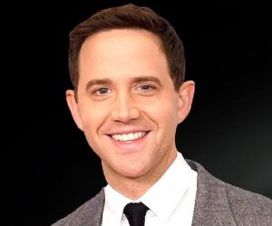 Santino Fontana