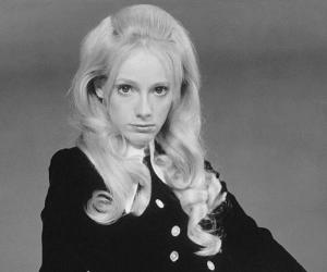 Sondra Locke