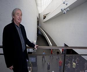 Steven Holl