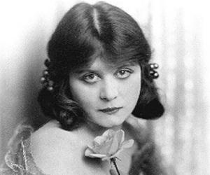 Theda Bara