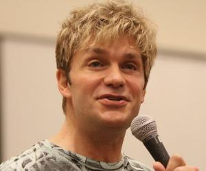 Vic Mignogna