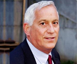 Walter Isaacson