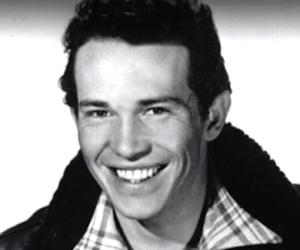 Warren Oates