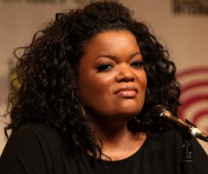 Yvette Nicole Brown