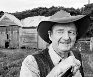 Slim Dusty