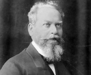 Edmund Husserl