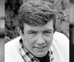 Albert Finney