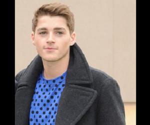 Finn Harries