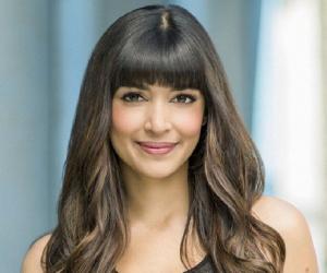 Hannah Simone