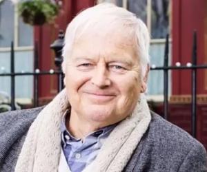 Ian Lavender