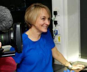 Louise Minchin Biography, Birthday. Awards & Facts About Louise Minchin