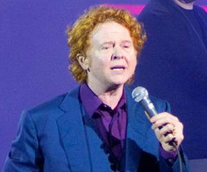 Mick Hucknall