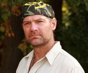 Les Stroud