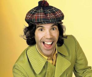 Nardwuar The Human Serviette