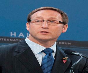 Peter MacKay