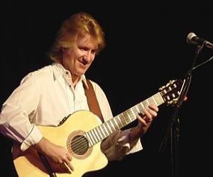 Rik Emmett