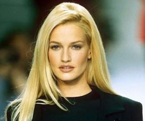 Karen Mulder