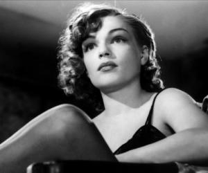 Simone Signoret