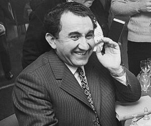 Tigran Petrosian