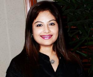 Ayesha Jhulka