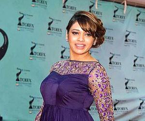 Shalmali Kholgade